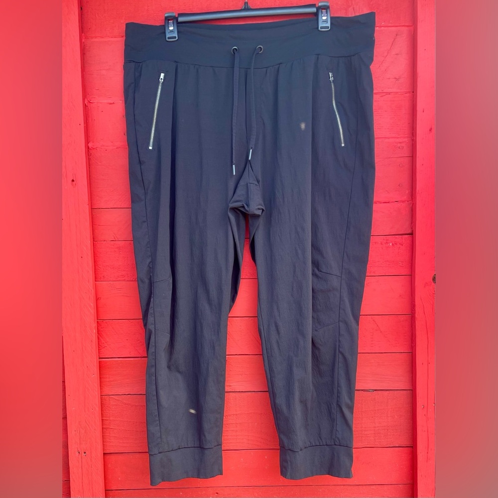 Athleta Trekkie North Joggers